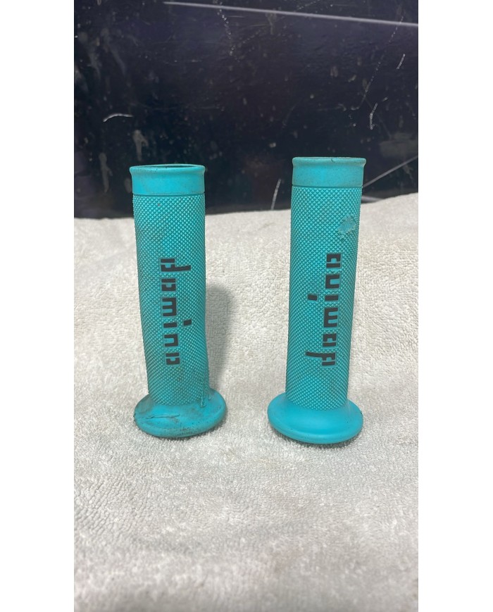 JUEGO DE PUÑOS DOMINO USADOS