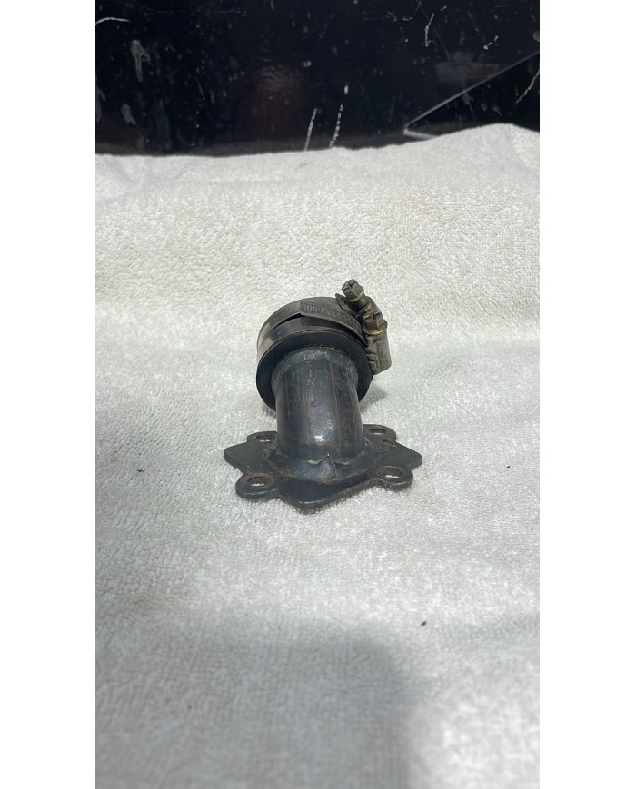 TOMA DE ADMISIÓN METÁLICA MINARELLI PARA 24/28 mm USADA