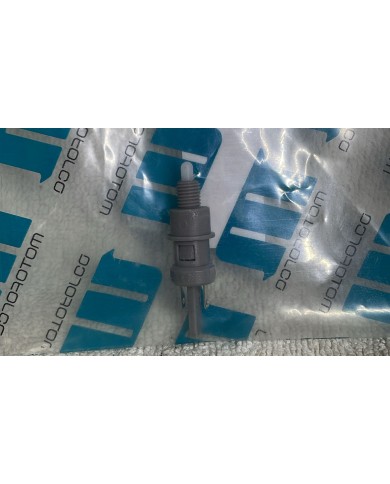 INTERRUPTOR PARA LUZ DE FRENO